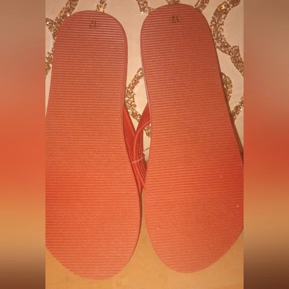True Religion Red Flip Flops - Picture 6 of 7